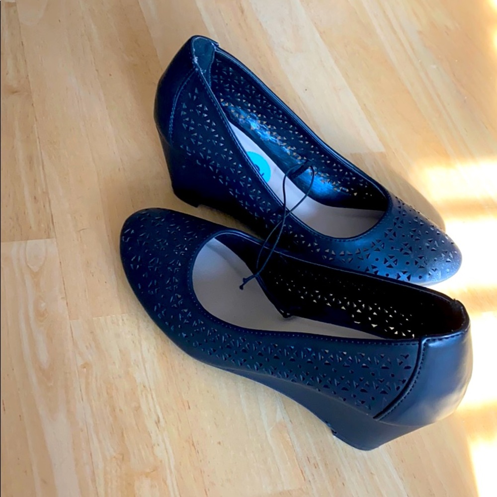 Wedged shoe